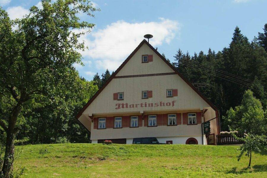 Die Schwarzwald Vesperstube Martinshof Ist Sehr Modern Und Rustikal Eingerichtet