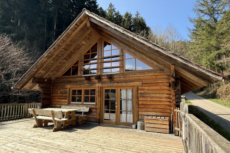 Außenbereich vom Schwarzwald Blockhaus