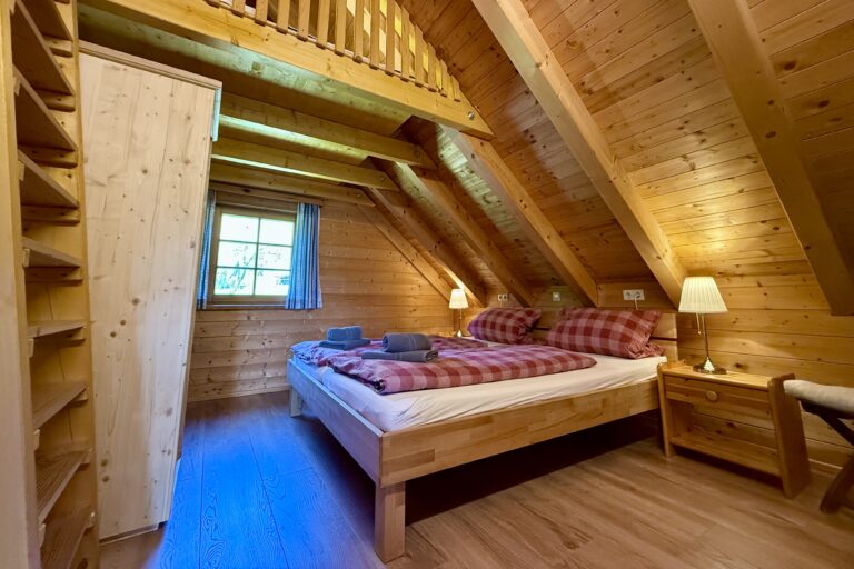 Ein Doppelzimmer im OG im Schwarzwald Holzhaus Ludwig