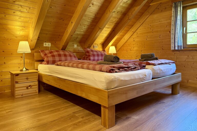 Das zweite Doppelzimmer im OG im Schwarzwald Holzhaus Ludwig